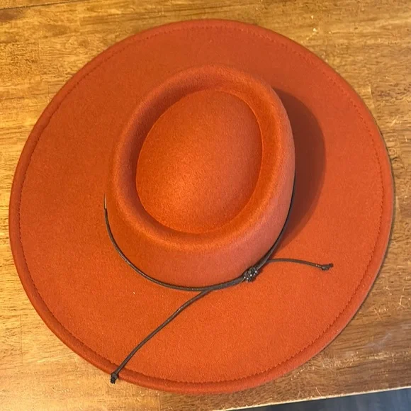 Rust telescope Hat - Picture 4 of 7